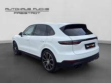 Porsche Cayenne E-Hybrid Platinum Edition in weiß