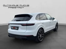 Porsche Cayenne E-Hybrid Platinum Edition in weiß