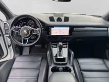 Porsche Cayenne E-Hybrid Platinum Edition in weiß