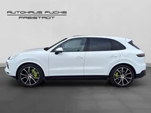 Porsche Cayenne E-Hybrid Platinum Edition in weiß