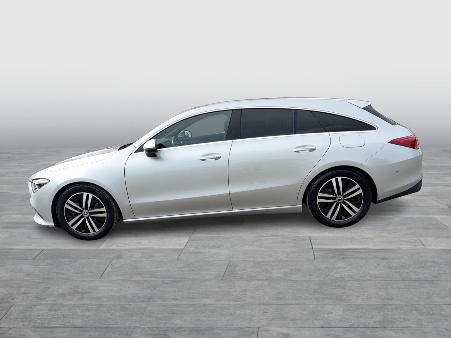 Mercedes CLA 200 d Shooting Brake Aut. | Bild 2 von 26