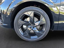 CUPRA Terramar TRIBE e-HYBRID 204 PS DSG in Nacht-Schwarz Metallic