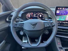 CUPRA Terramar TRIBE e-HYBRID 204 PS DSG in Nacht-Schwarz Metallic