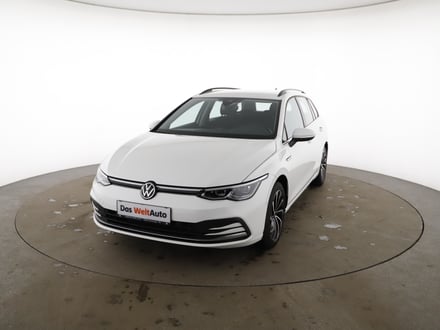 VW Golf Variant R-Line mHeV DSG