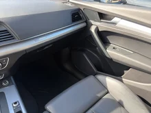 Audi Q5 quattro sport in MYTHOSSCHWARZ METALLIC