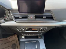 Audi Q5 quattro sport in MYTHOSSCHWARZ METALLIC