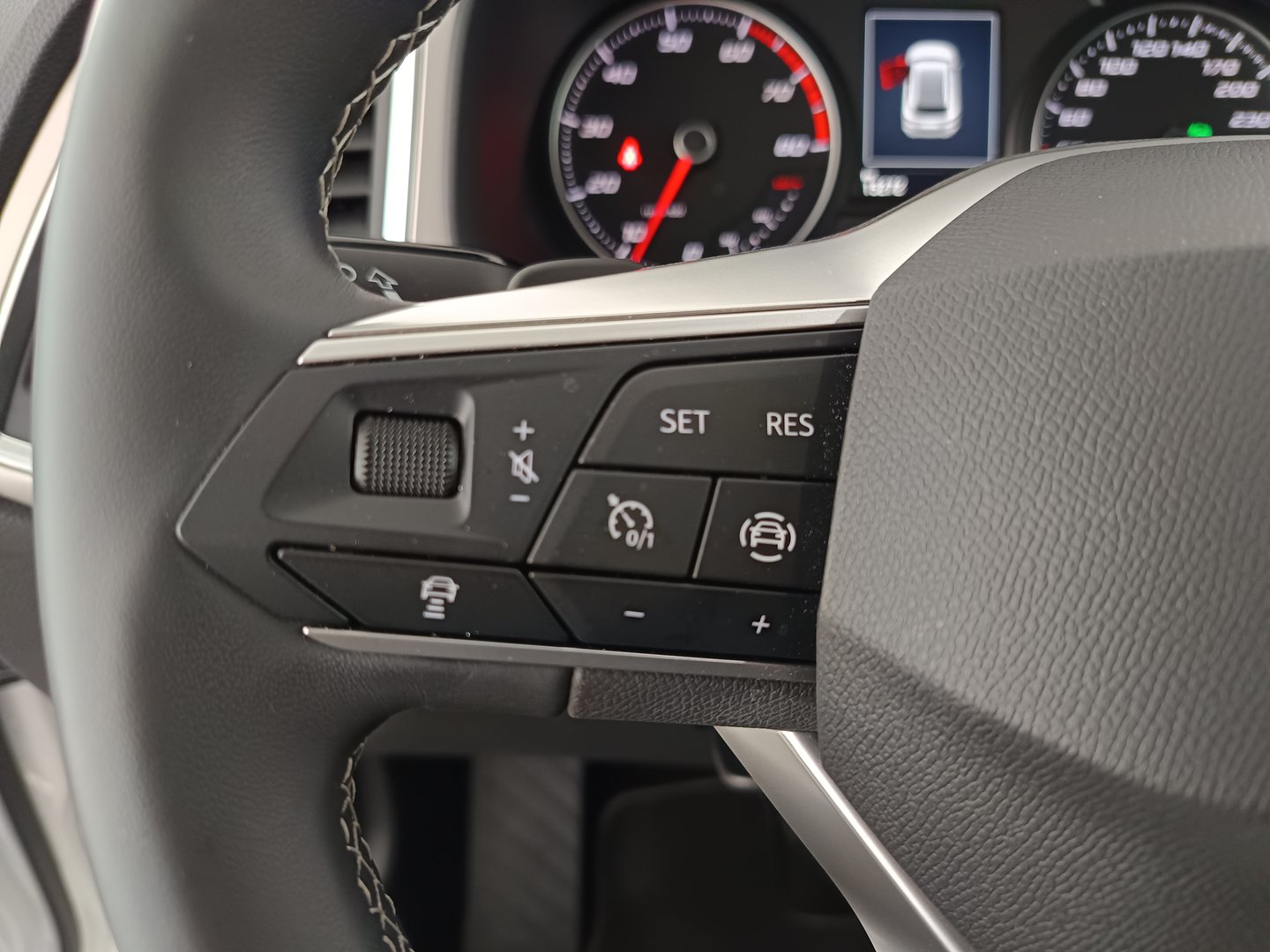 SEAT Ateca Xperience 2.0 TSI DSG 4Drive | Bild 16 von 32