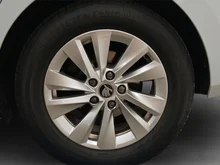 Škoda Octavia Combi Selection TSI mHEV DSG in Moon-Weiß Metallic