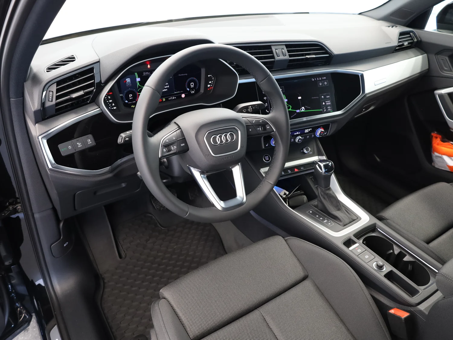 Bild eines Q3 35 TDI admired