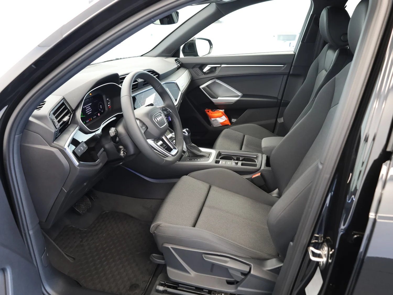 Bild eines Q3 35 TDI admired