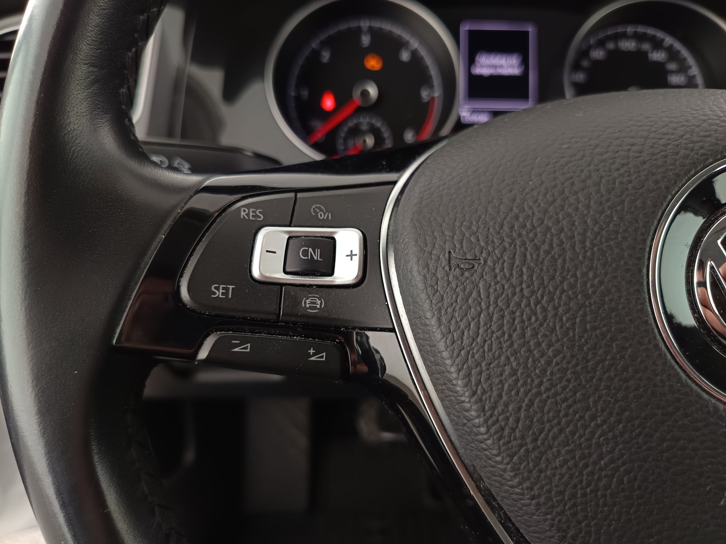 VW Golf Variant TDI SCR | Bild 16 von 31