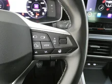 SEAT Leon Style 2.0 TDI in 0E Mitternachtsschwarz