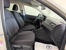 VW Taigo 4Me TSI in Ascotgrau
