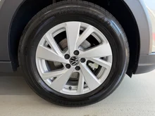VW Taigo 4Me TSI in Ascotgrau