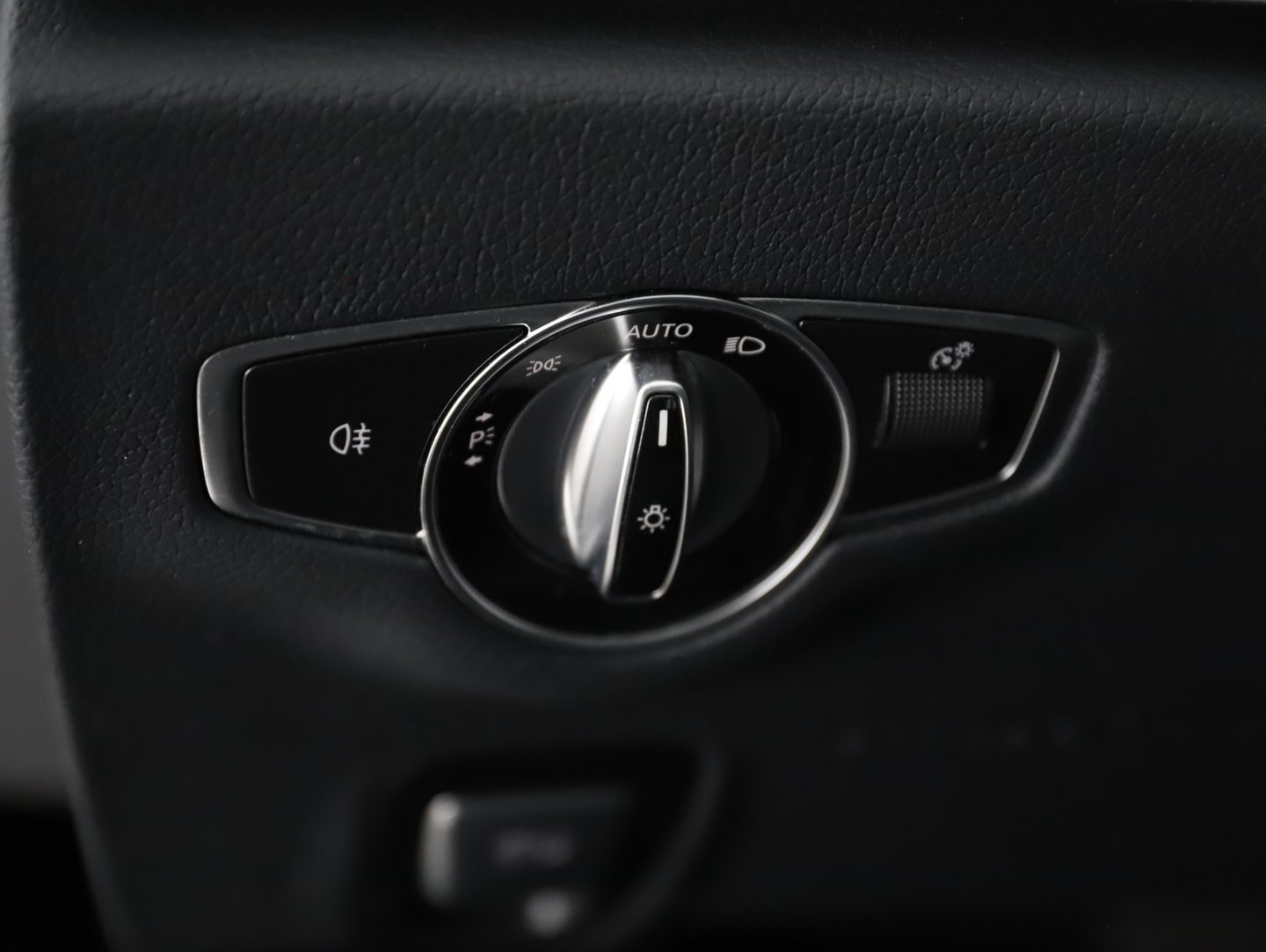 Mercedes E 300 de PHEV T 4Matic Aut. | Bild 12 von 35