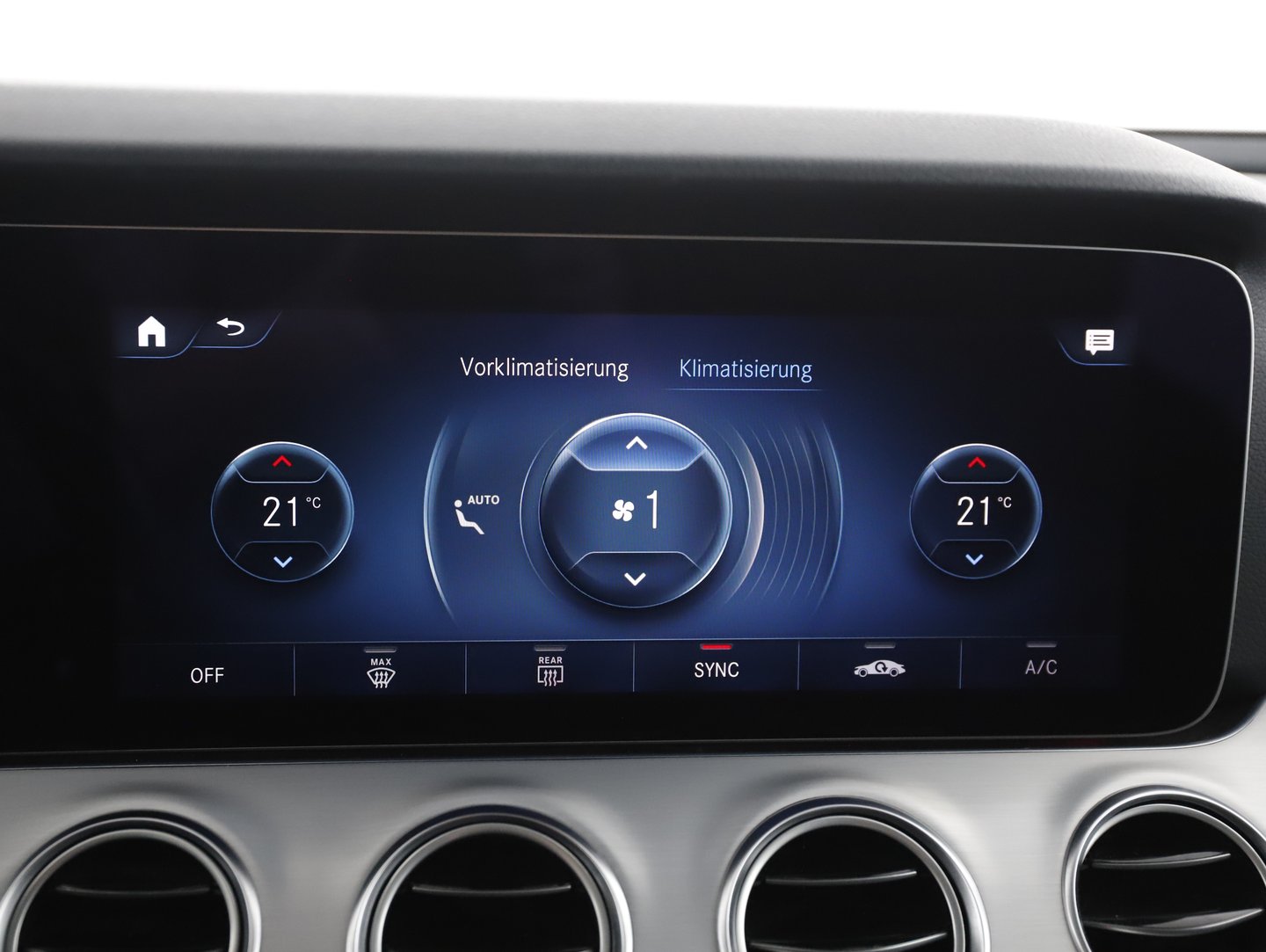 Mercedes E 300 de PHEV T 4Matic Aut. | Bild 23 von 35