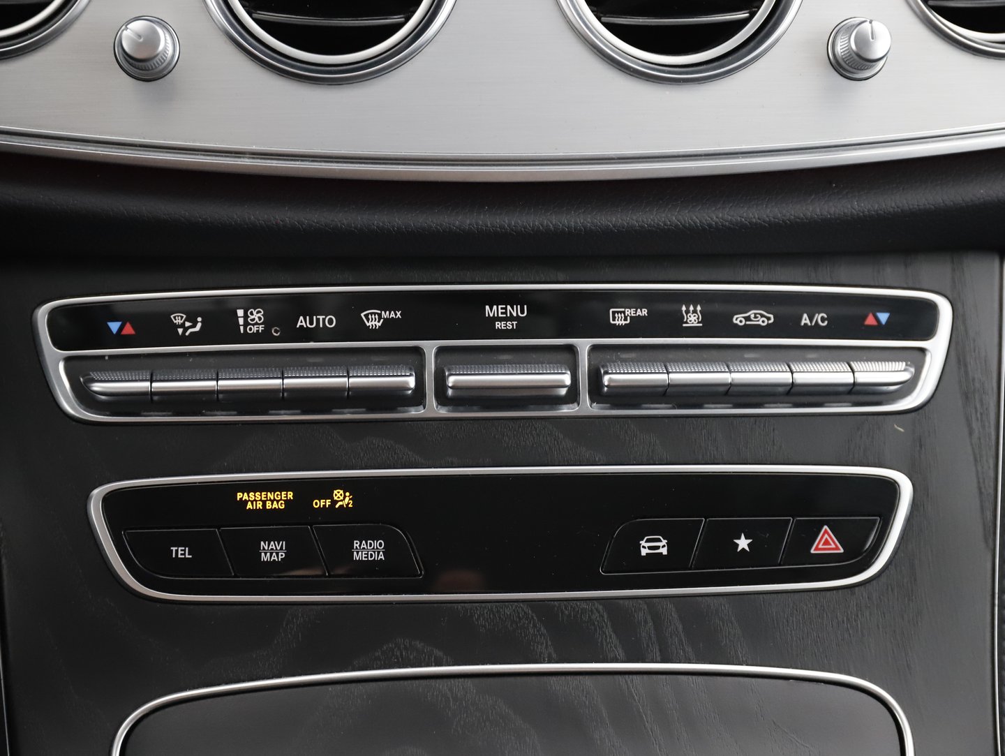 Mercedes E 300 de PHEV T 4Matic Aut. | Bild 24 von 35
