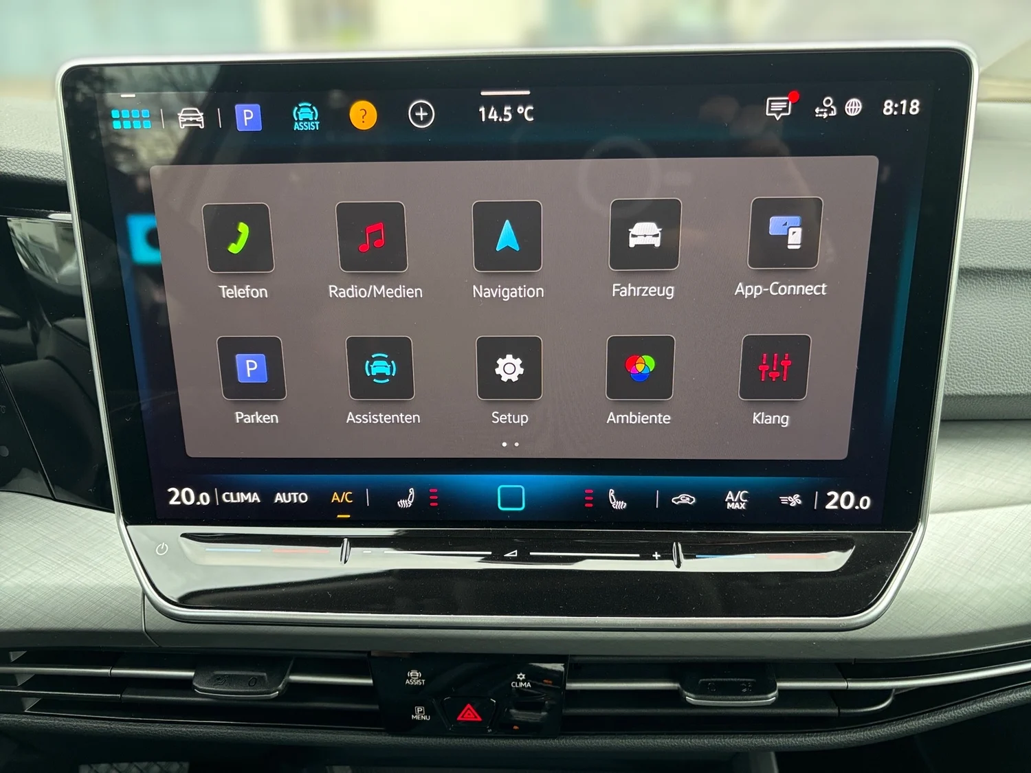 Bild eines VW Golf Variant Business mHeV DSG