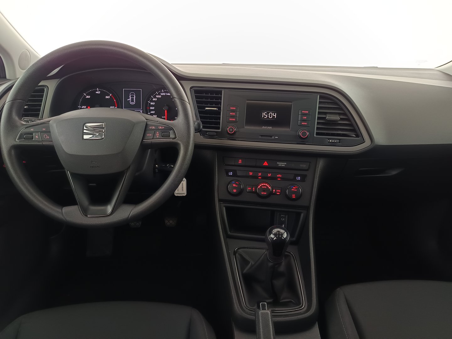 SEAT Leon Kombi Reference TDI | Bild 14 von 31