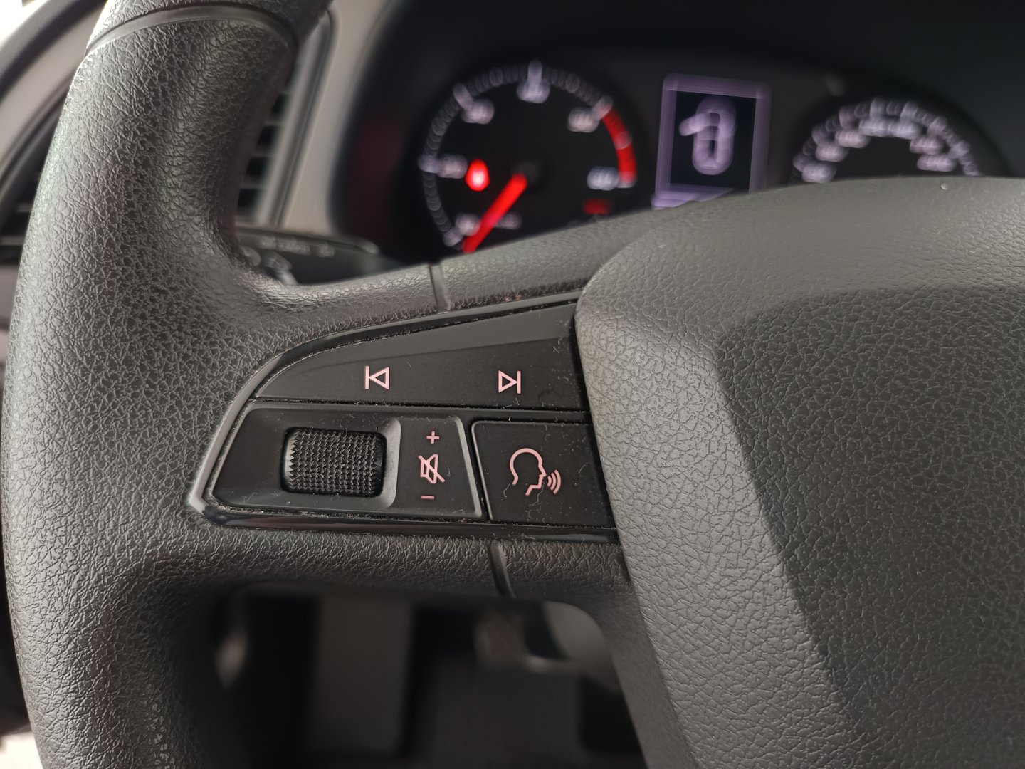 SEAT Leon Kombi Reference TDI | Bild 16 von 31