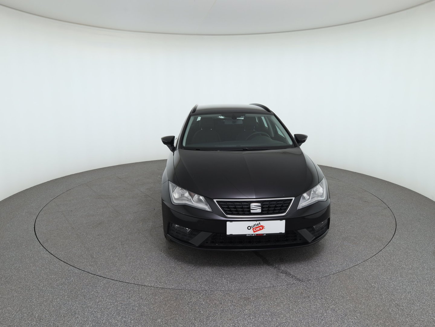 SEAT Leon Kombi Reference TDI | Bild 2 von 31