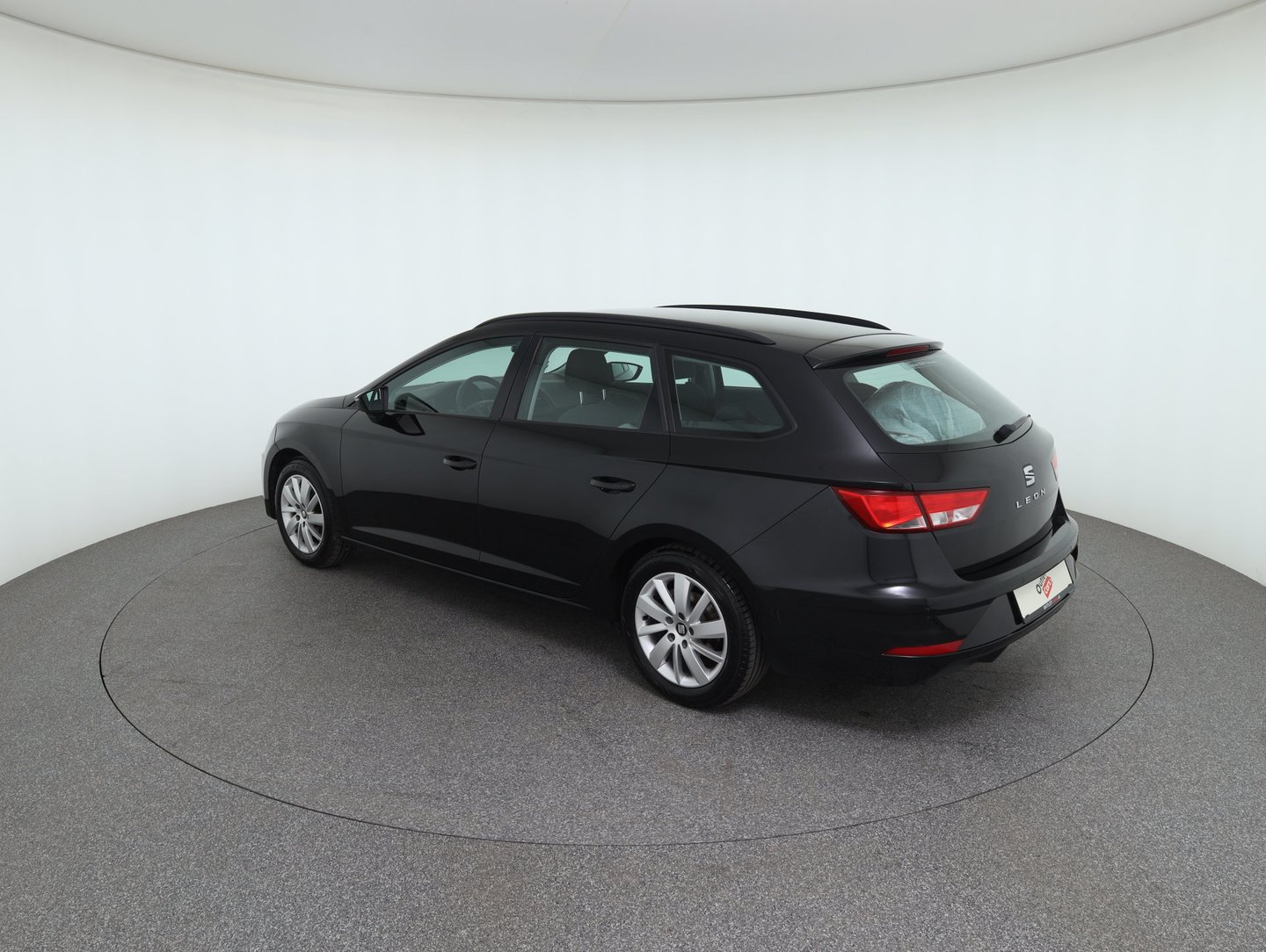 SEAT Leon Kombi Reference TDI | Bild 7 von 31
