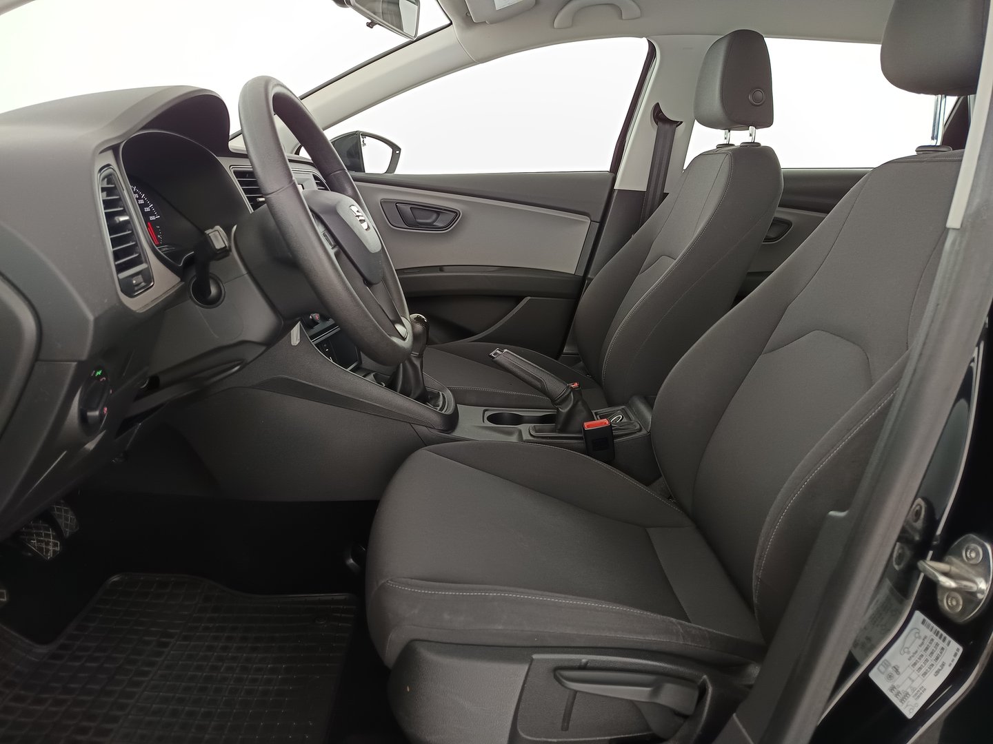 SEAT Leon Kombi Reference TDI | Bild 13 von 31
