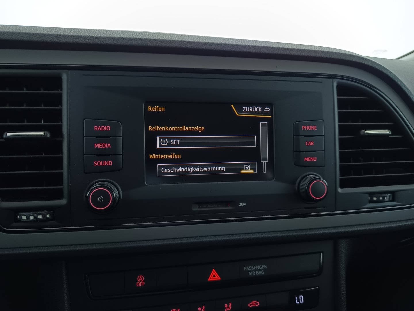 SEAT Leon Kombi Reference TDI | Bild 22 von 31
