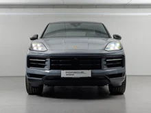 Porsche Cayenne E-Hybrid Coupé in ARKTIKGRAU