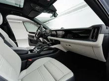 Porsche Cayenne E-Hybrid Coupé in ARKTIKGRAU