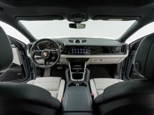 Porsche Cayenne E-Hybrid Coupé in ARKTIKGRAU