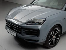 Porsche Cayenne E-Hybrid Coupé in ARKTIKGRAU