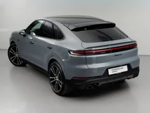Porsche Cayenne E-Hybrid Coupé in ARKTIKGRAU
