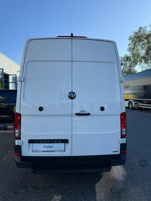 VW Crafter 35 Kastenwagen L4H3 TDI 4MOTION in B4 Candy-Weiß