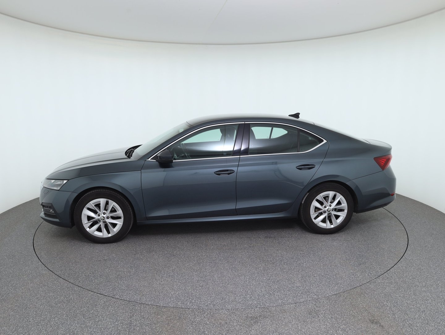 Škoda OCTAVIA Style TDI DSG | Bild 8 von 31