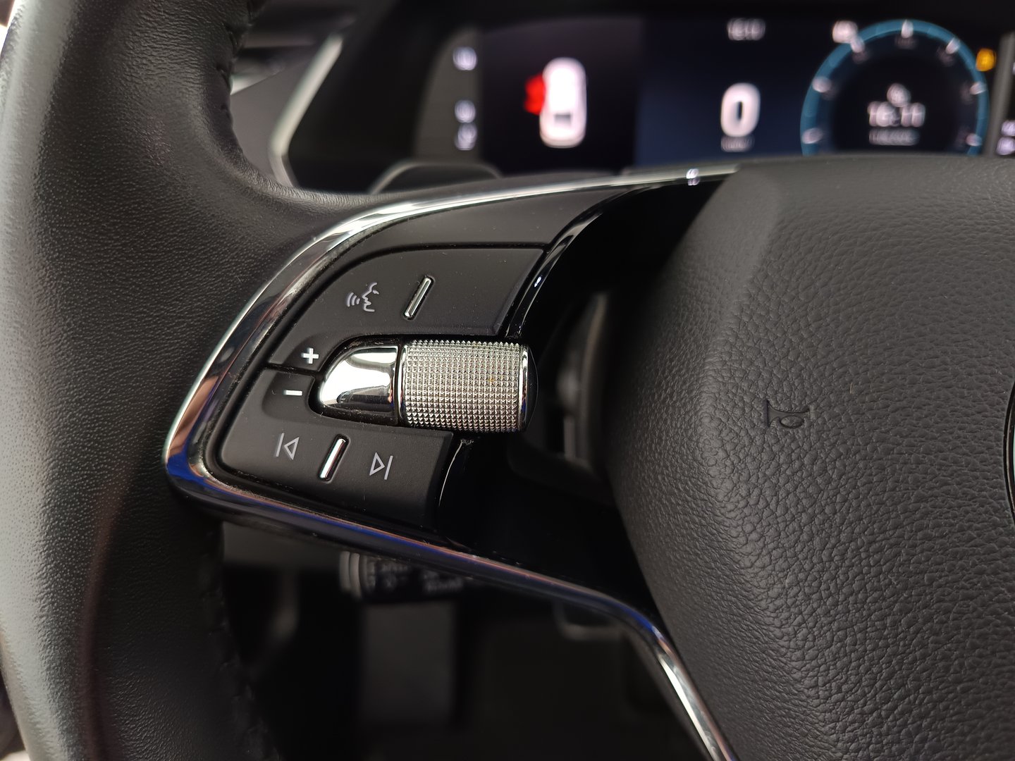 Škoda OCTAVIA Style TDI DSG | Bild 16 von 31