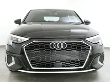Audi A3 Sportback 30 TFSI advanced in A2 Brillantschwarz