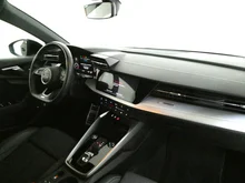 Audi A3 Sportback 30 TFSI advanced in A2 Brillantschwarz