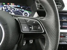 Audi A3 Sportback 30 TFSI advanced in A2 Brillantschwarz
