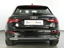 Audi A3 Sportback 30 TFSI advanced in A2 Brillantschwarz