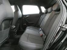 Audi A3 Sportback 30 TFSI advanced in A2 Brillantschwarz