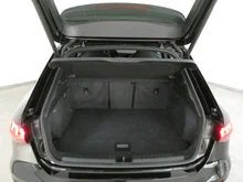 Audi A3 Sportback 30 TFSI advanced in A2 Brillantschwarz