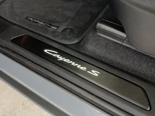 Porsche Cayenne S E-Hybrid in arktikgrau