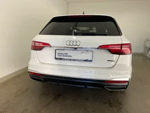 Audi A4 Avant 40 TDI quattro S line in ibisweiß