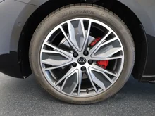 Audi A5 Avant TFSI in Mythosschwarz Metallic