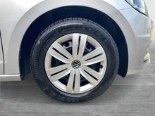 VW Touran TDI in 8E Reflexsilber Metallic
