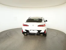 BMW X4 xDrive 20 d Advantage in weiss - metallic