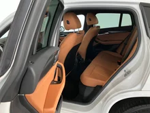 BMW X4 xDrive 20 d Advantage in weiss - metallic