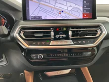 BMW X4 xDrive 20 d Advantage in weiss - metallic
