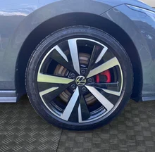 VW Golf GTE DSG in Delfingrau Metallic Dach Schwarz